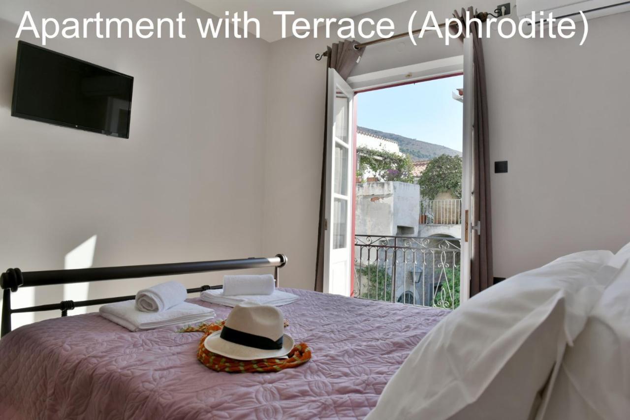 Hydra Port Apartments Eksteriør bilde
